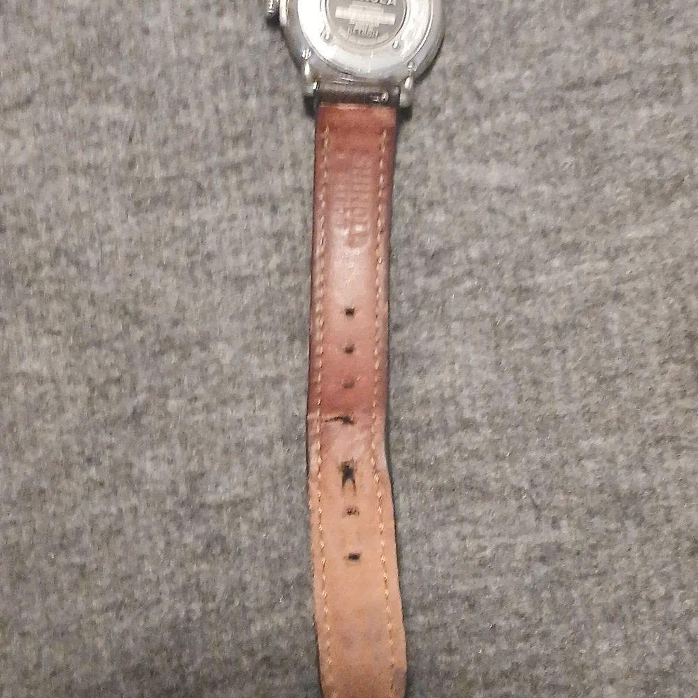 Shinola reposhing this